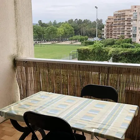 Calme Avec Loggia, Proche Et Centre, Climatise, Parking Inclus - Fr-1-803-54 Apartamento Le Lavandou